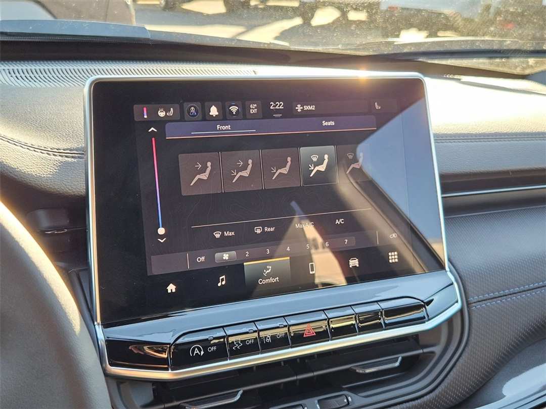 2026 Jeep Compass Latitude - Image 22