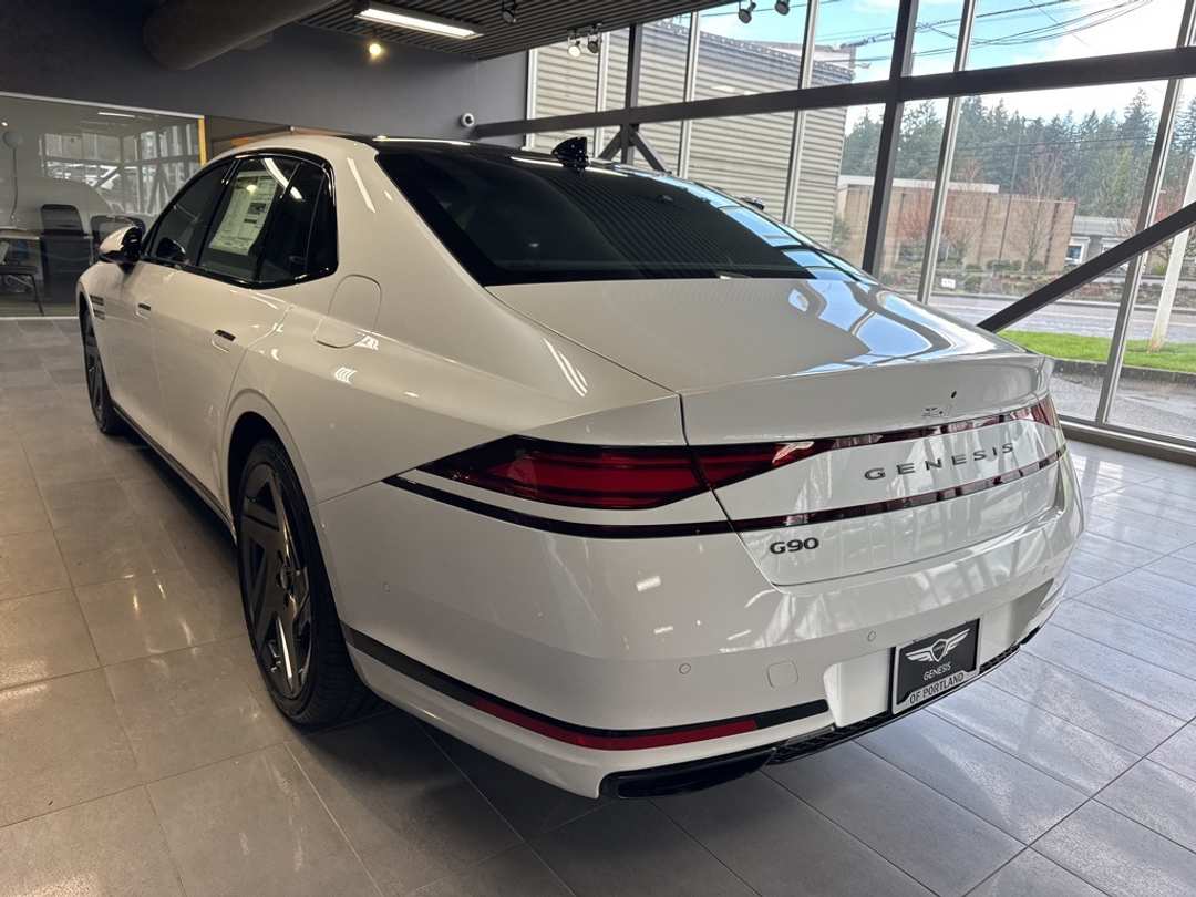 2026 Genesis G90 3.5T eSC - Image 5