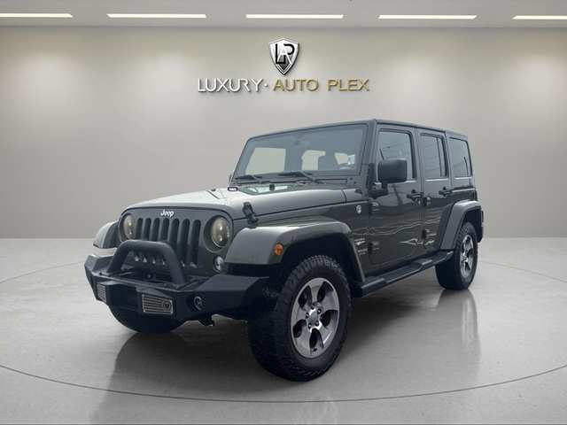 2015 Jeep Wrangler UNLIMITED SAHARA LEATHER ONLY 69,000 MILES
