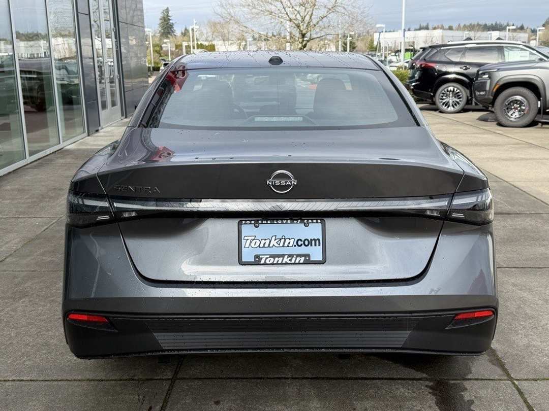 2026 Nissan Sentra SR - Image 6