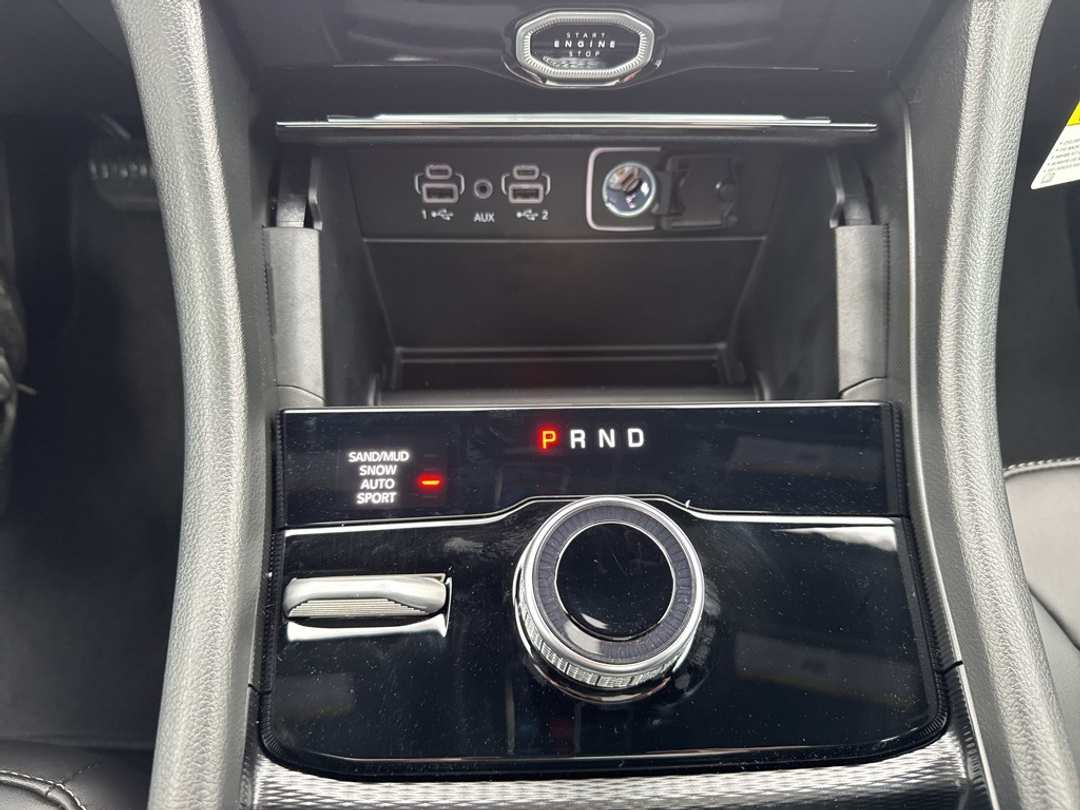 2026 Jeep Grand Cherokee Limited - Image 17