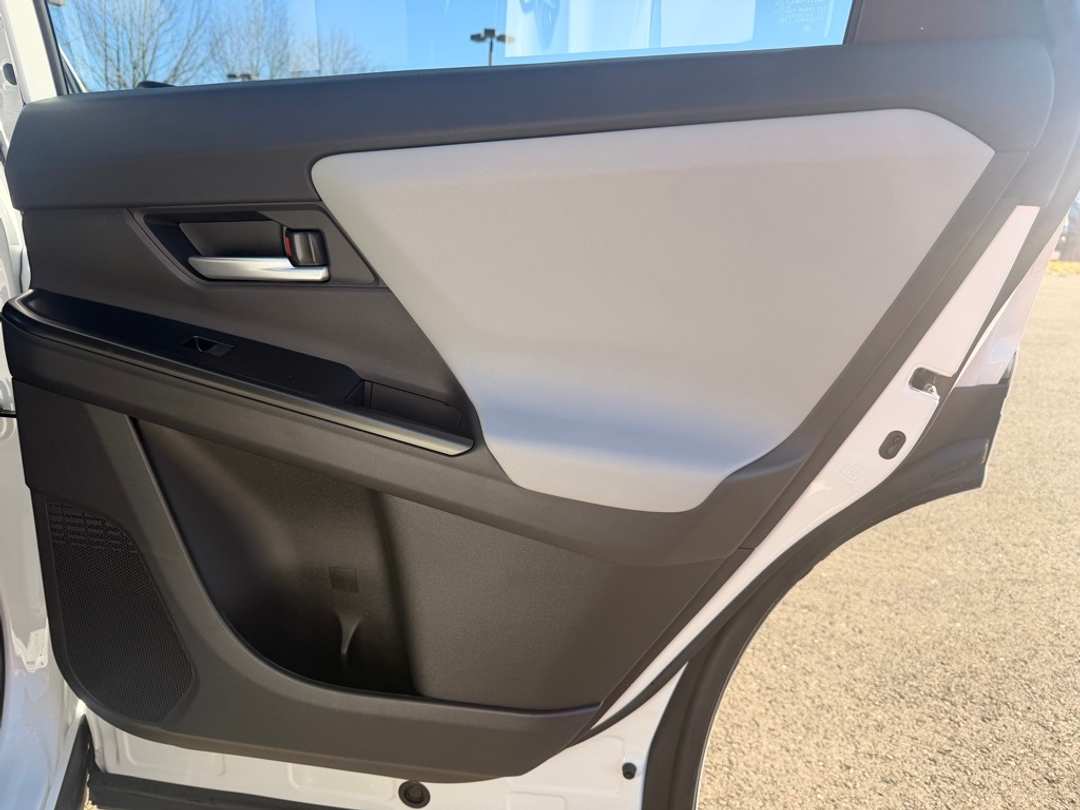 2026 Subaru Solterra Premium - Image 21