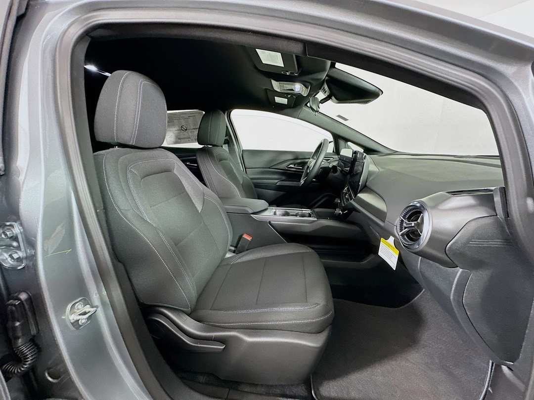 2026 Chevrolet Equinox Ev LT - Image 27