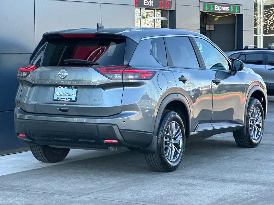 2025 Nissan Rogue S - Image 2