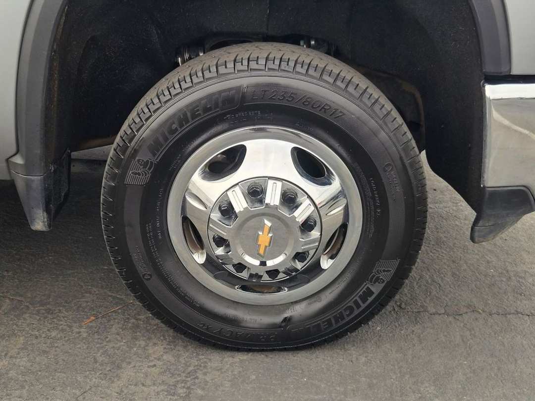 2024 Chevrolet Silverado 3500Hd LTZ - Image 43