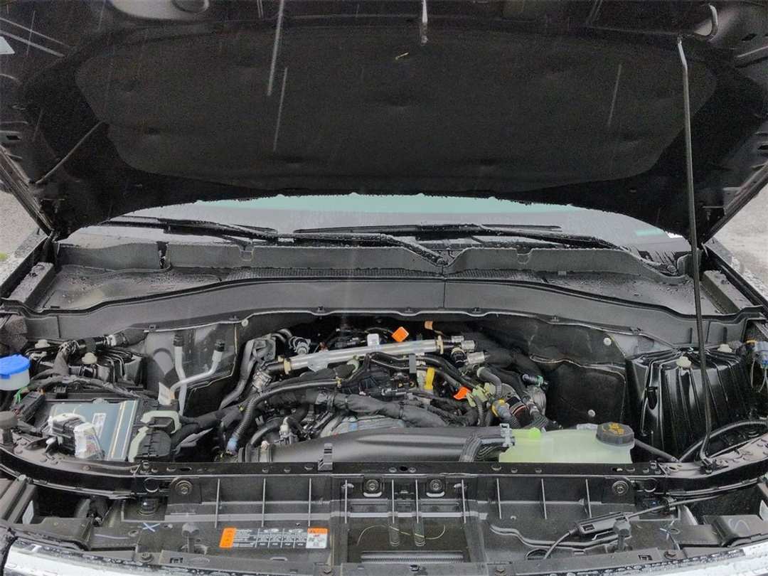 2026 Ford Explorer Active - Image 33