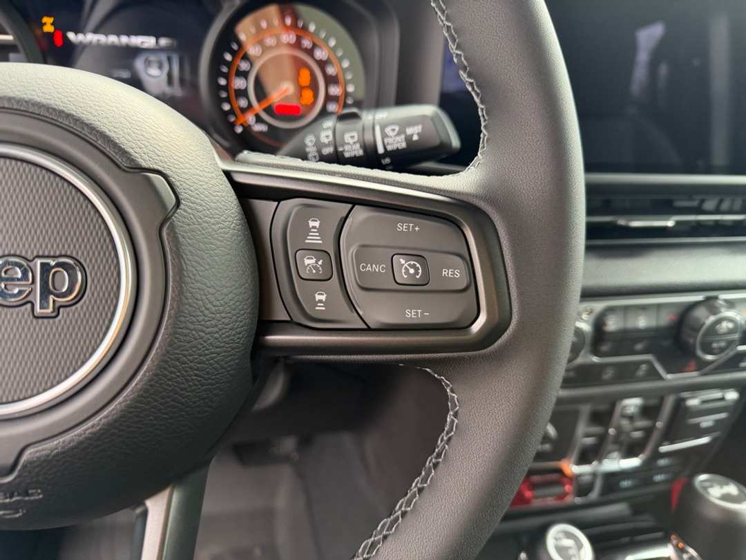 2026 Jeep Wrangler Willys - Image 18