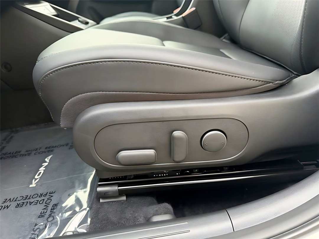 2026 Hyundai Kona Limited - Image 13