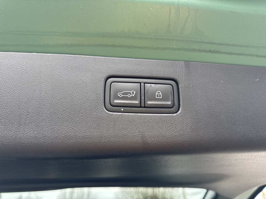 2026 Hyundai Ioniq 9 Performance Calligraphy - Image 14