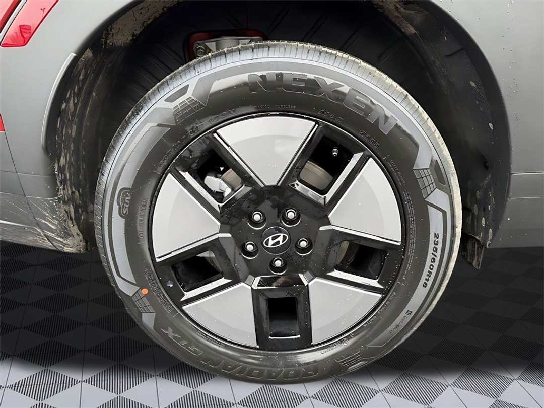 2026 Hyundai Santa Fe SEL - Image 9