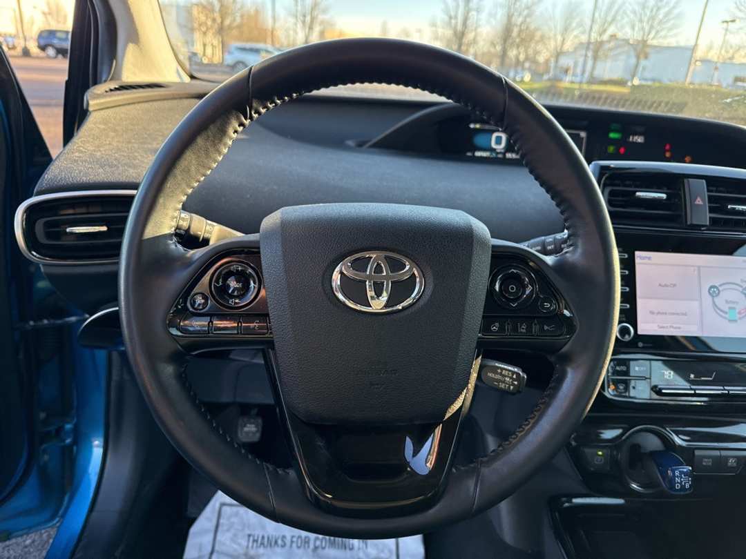 2021 Toyota Prius XLE AWDe - Image 10