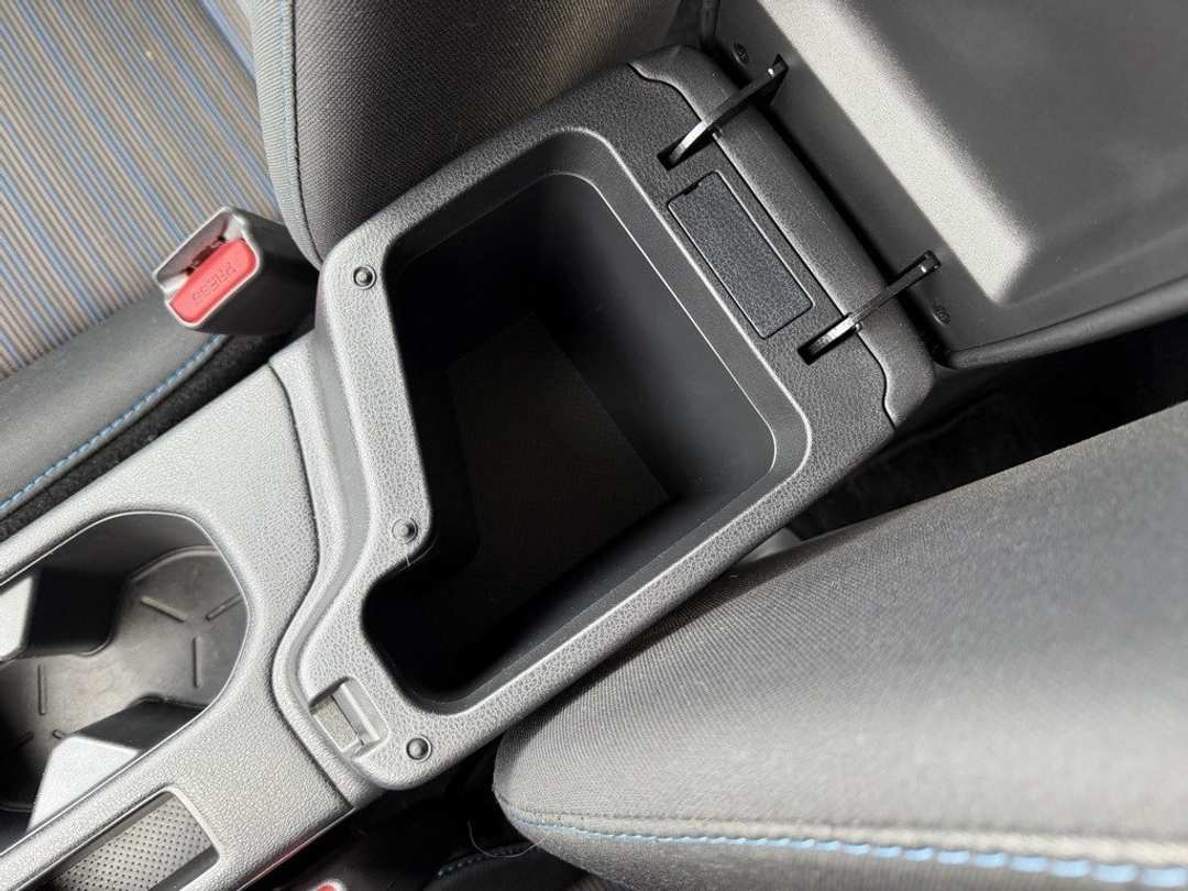 2019 Nissan LEAF SV - Image 26