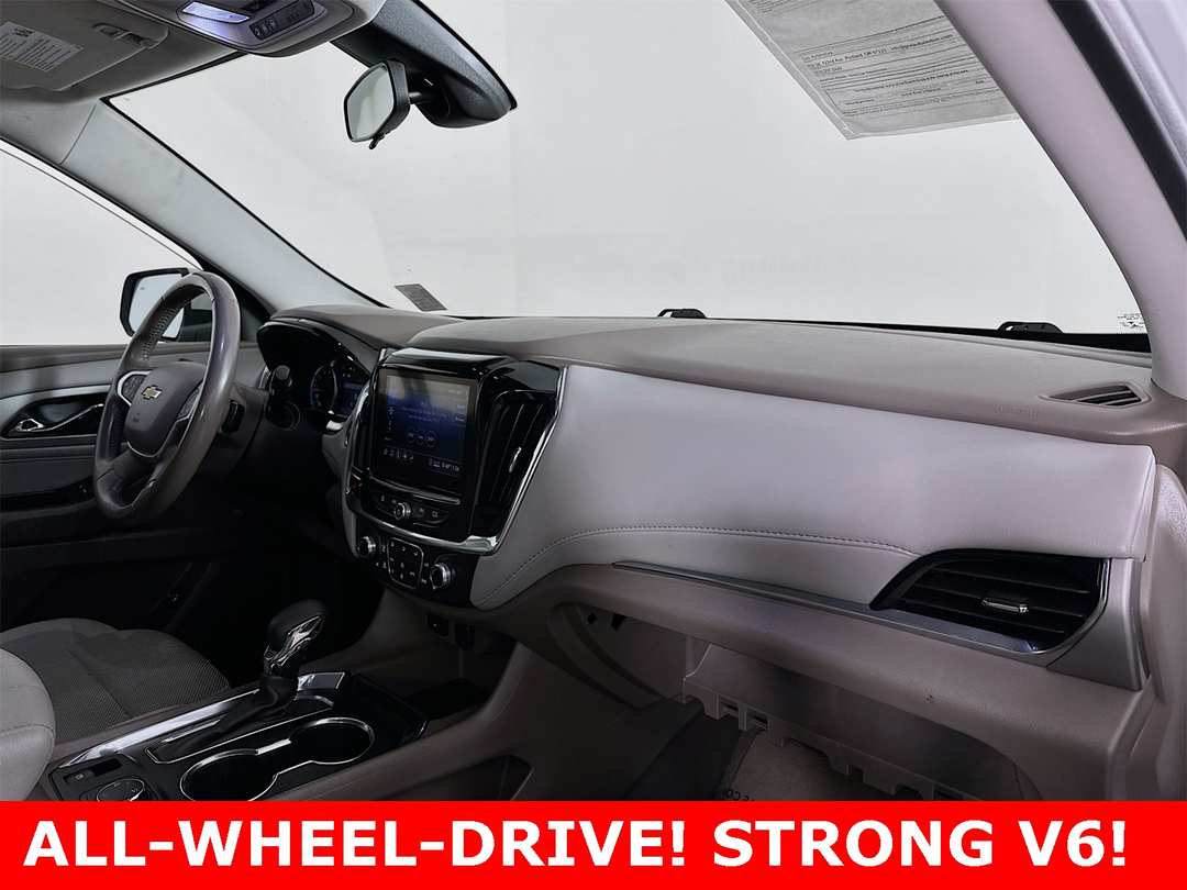 2021 Chevrolet Traverse LT - Image 28