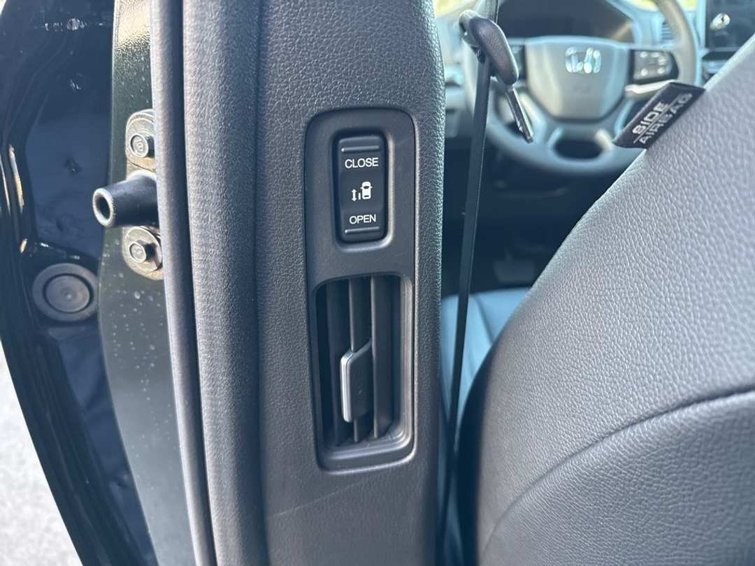 2026 Honda Odyssey EXL - Image 18