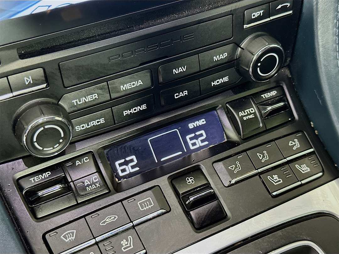 2018 Porsche 718 Cayman Base - Image 16