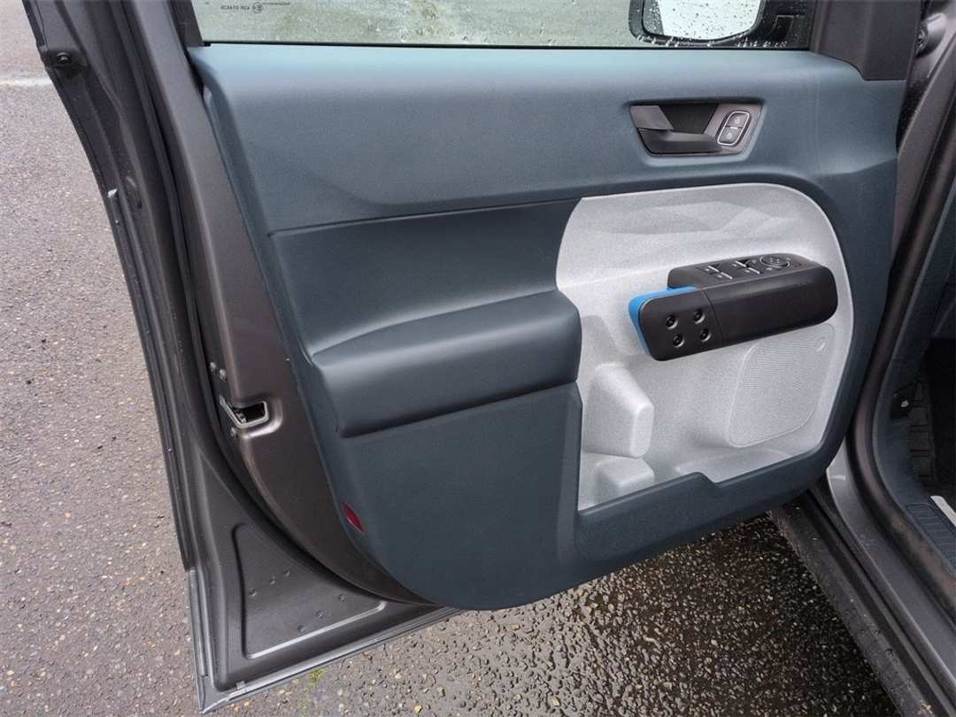 2026 Ford Maverick XLT - Image 9