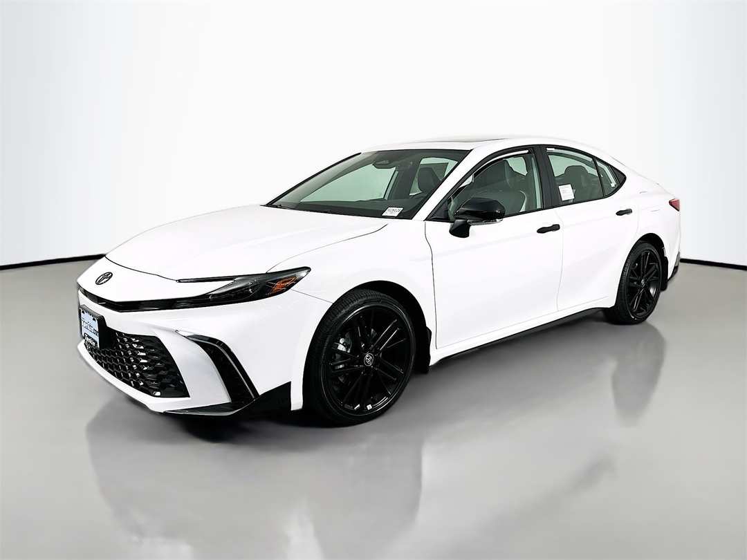 2026 Toyota Camry SE Nightshade - Image 3