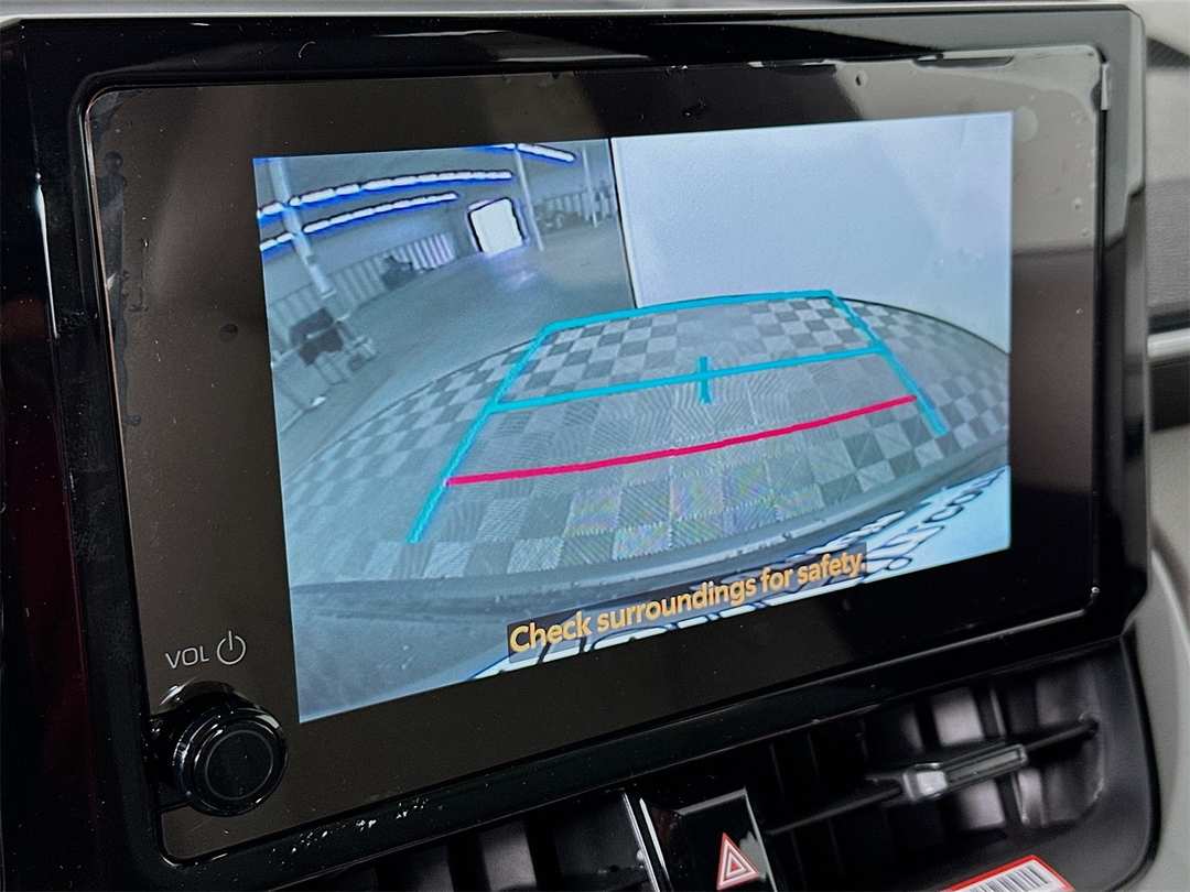 2026 Toyota Corolla Cross L - Image 14