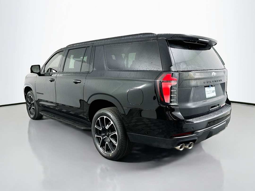 2026 Chevrolet Suburban RST - Image 5