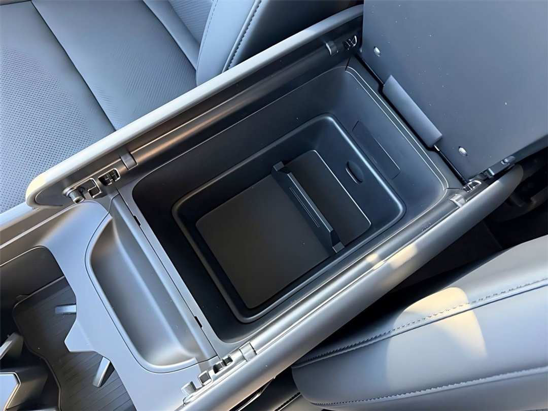 2026 Hyundai Santa Fe SEL - Image 25