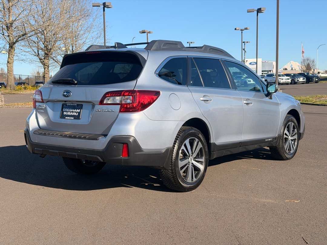 2018 Subaru Outback 2.5i - Image 7