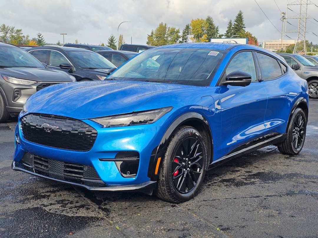 2025 Ford Mustang Mach-E Premium - Image 3