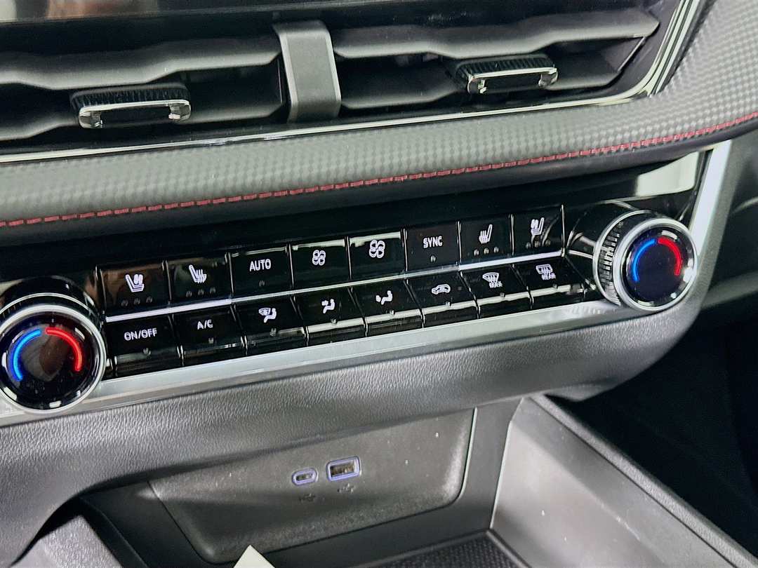 2026 Chevrolet Equinox RS - Image 16