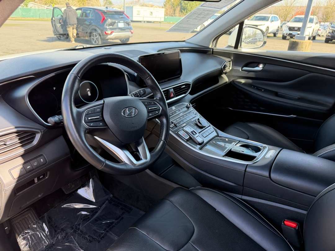2023 Hyundai Santa Fe Limited - Image 17