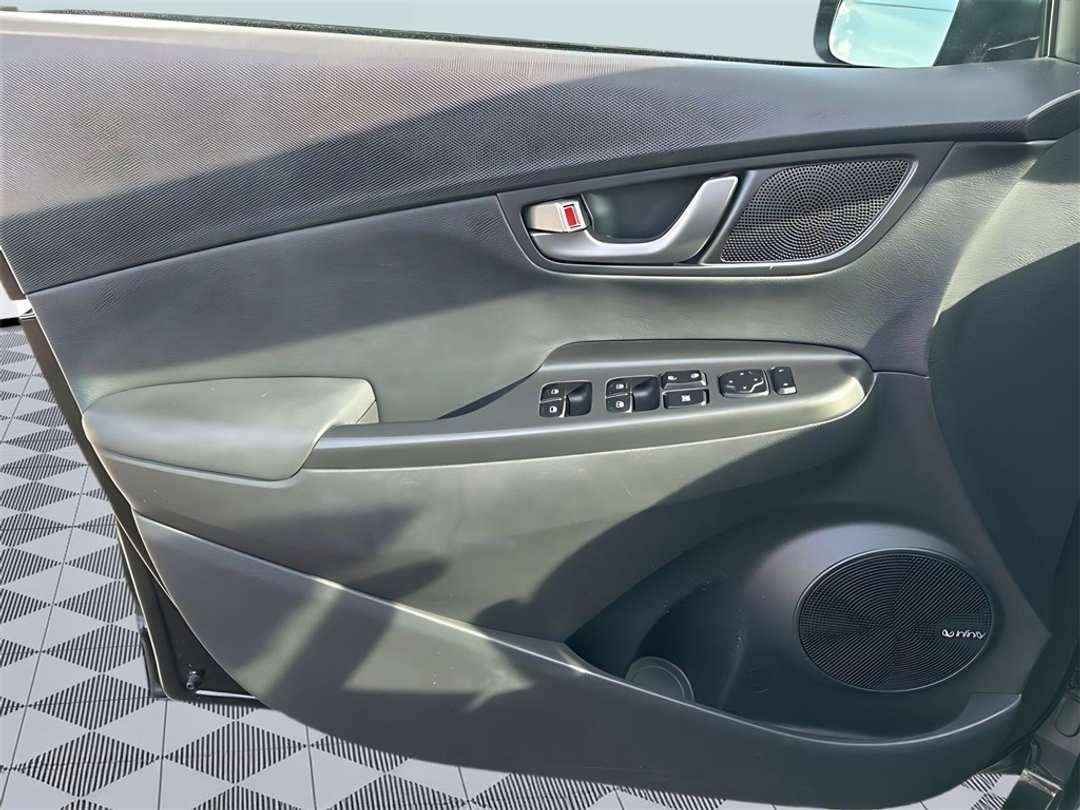2020 Hyundai Kona Ultimate - Image 21