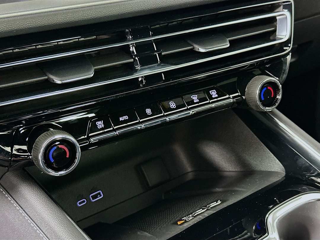 2026 Chevrolet Traverse LT - Image 16