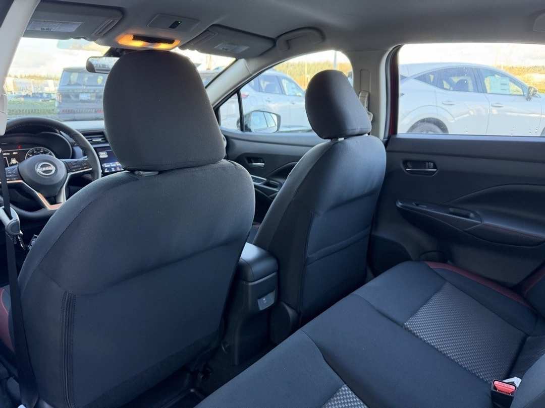 2025 Nissan Versa 1.6 SR - Image 29