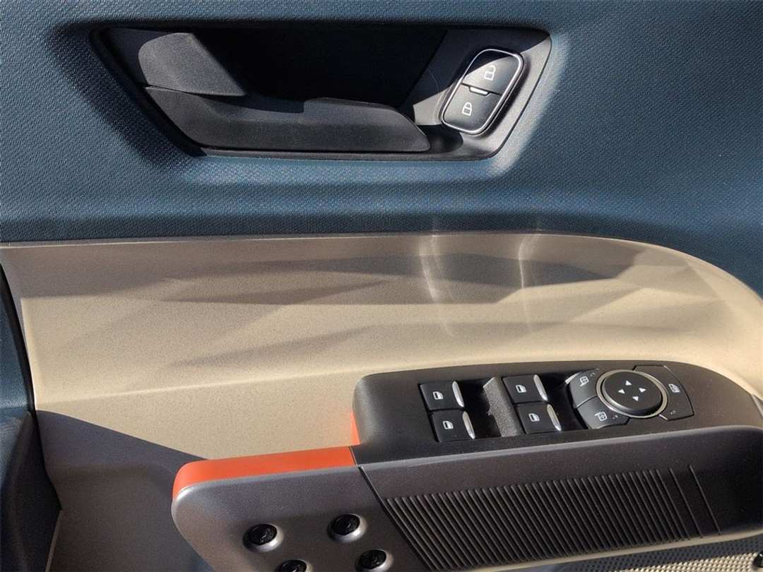 2026 Ford Maverick Lariat - Image 10