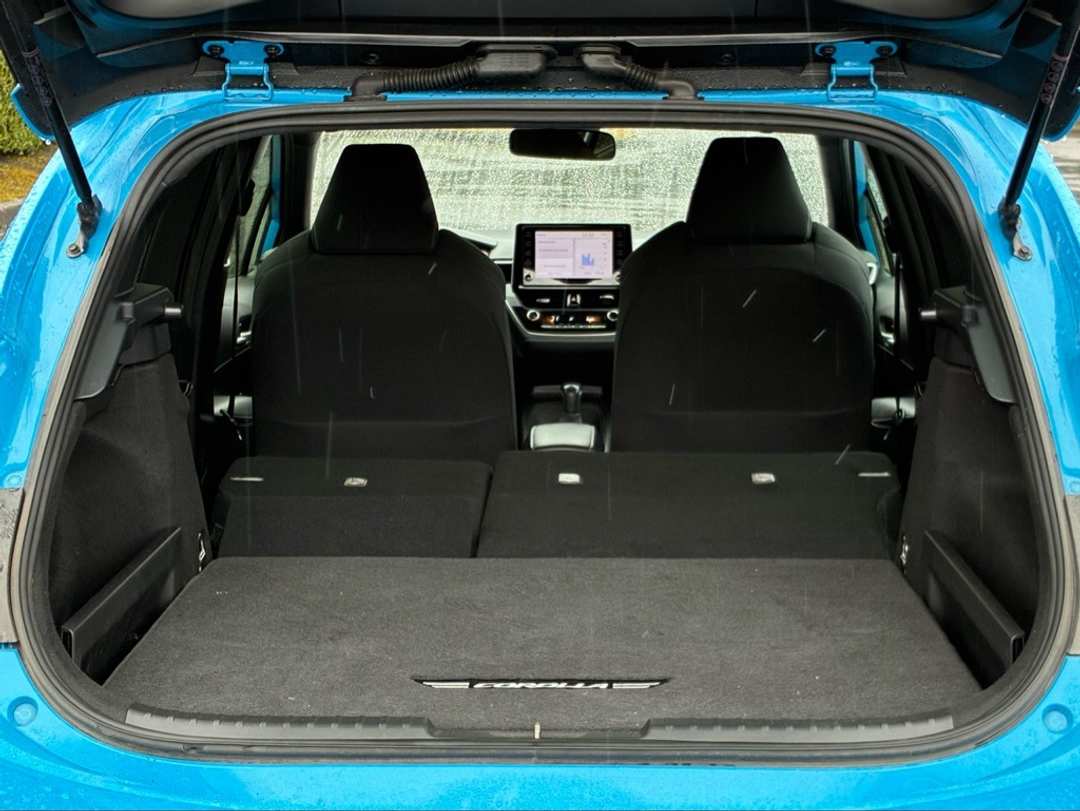 2022 Toyota Corolla SE - Image 24