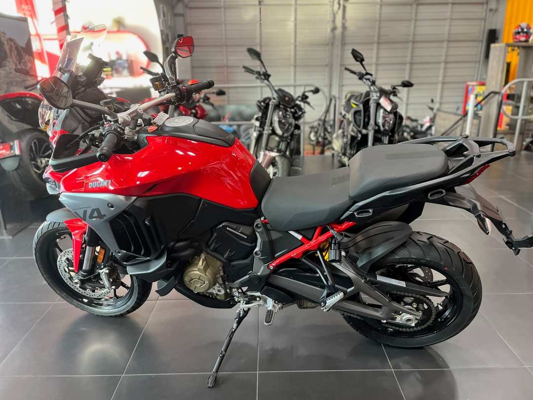 2025 Ducati Multistrada V4 - Image 3