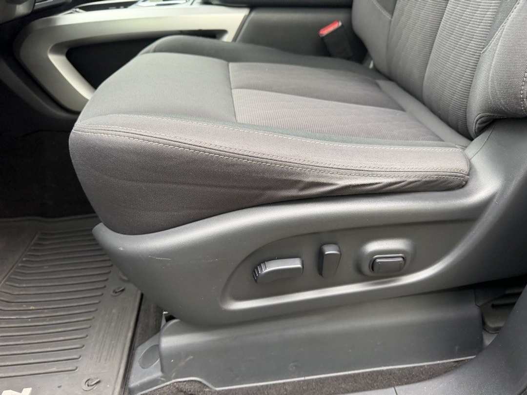 2020 Nissan Titan SV - Image 13