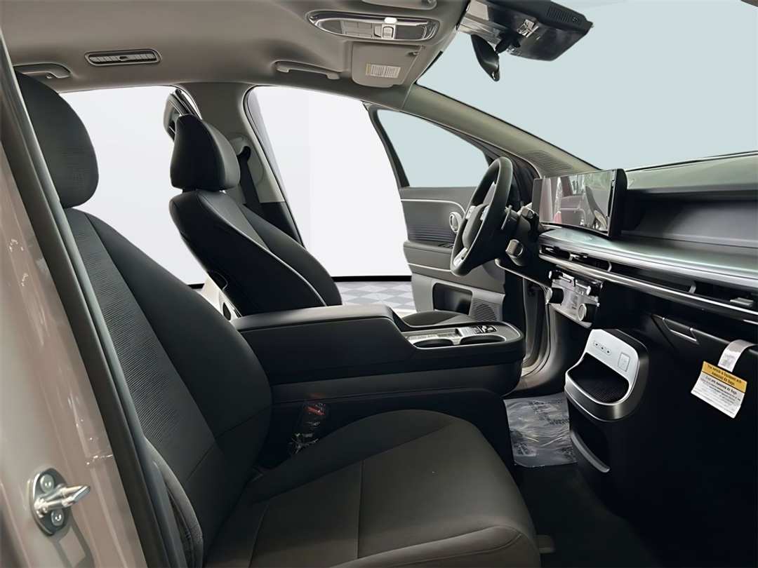 2026 Hyundai Ioniq 9 S - Image 27
