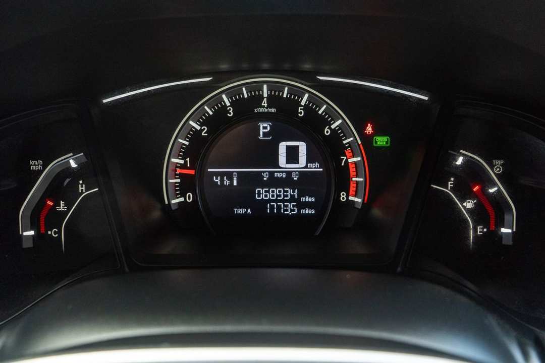 2018 Honda Civic LXP - Image 3