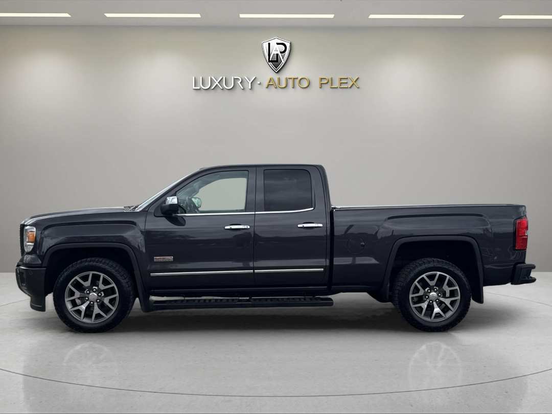 2015 GMC Sierra 1500 Double SLT 6 1/2 FT TERRAIN PKG LOW 48,000 MILES - Image 2