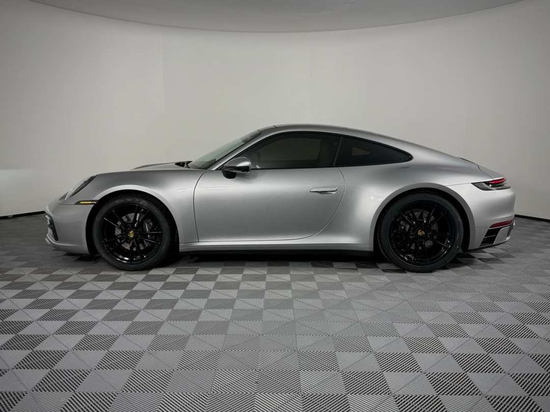 2023 Porsche 911 Carrera - Image 2