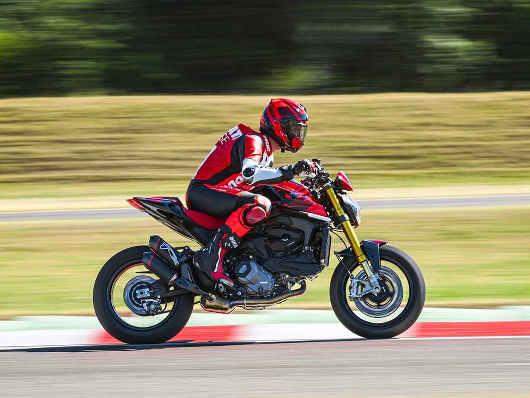 2025 Ducati Monster Sp - Image 19