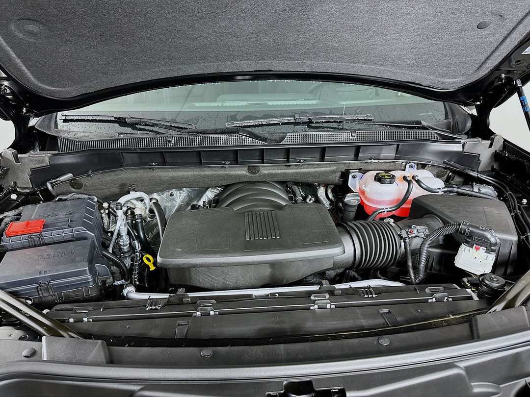 2026 Chevrolet Suburban RST - Image 33