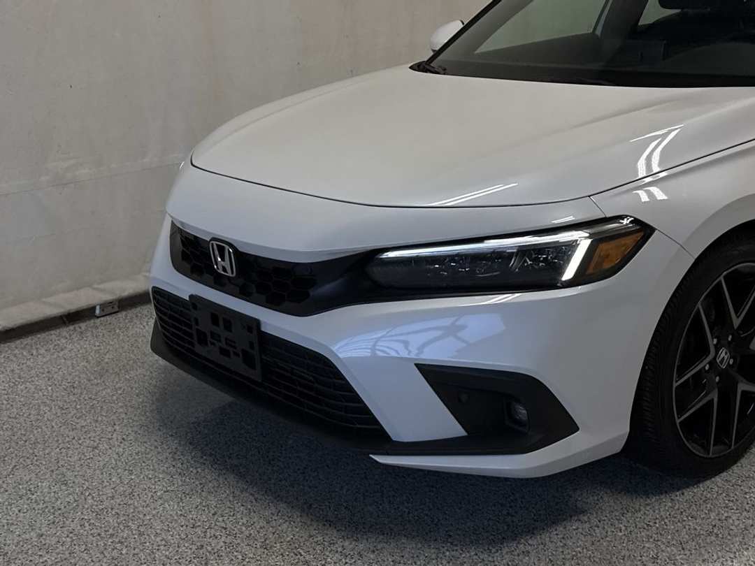 2024 Honda Civic Sport Touring - Image 3