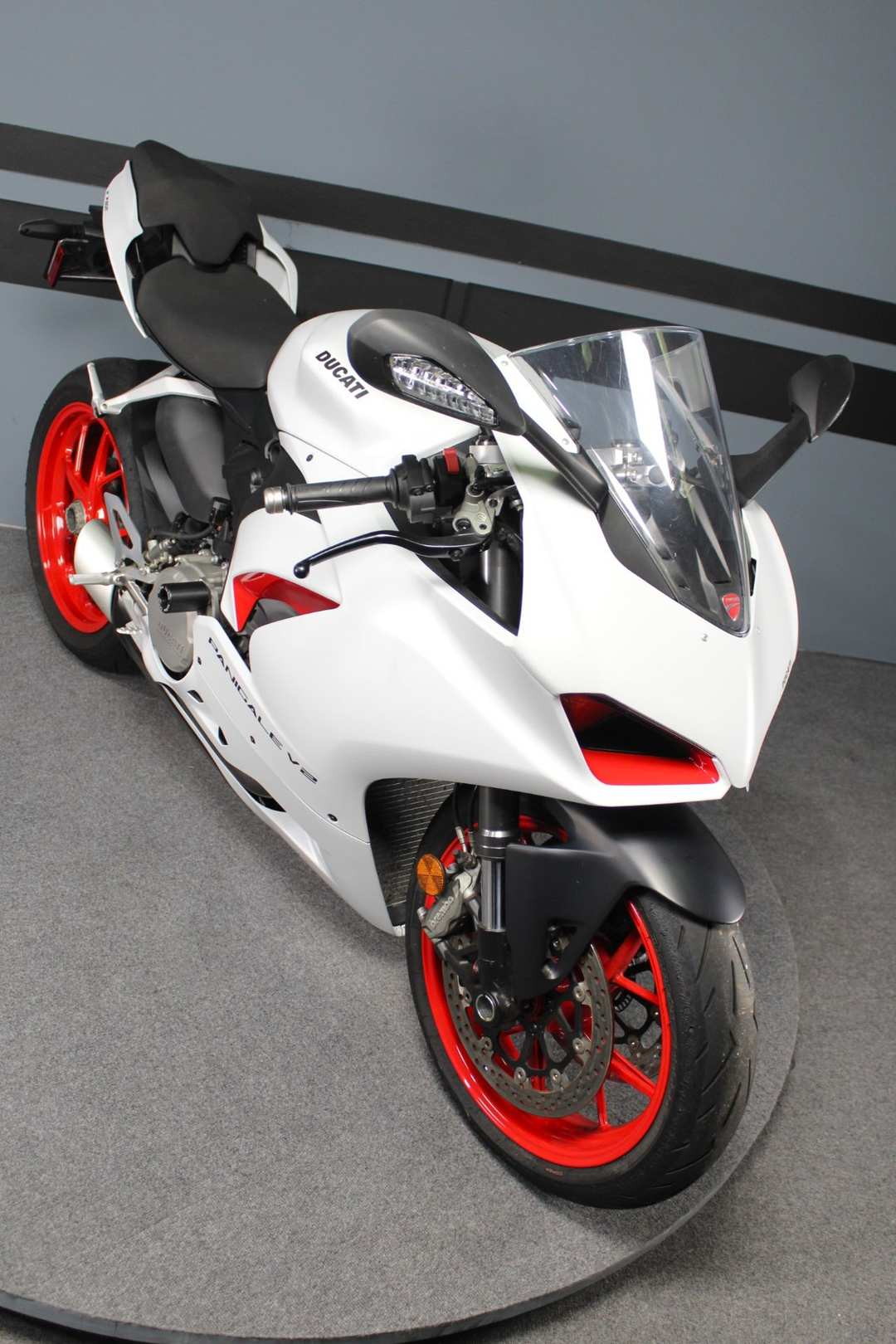 2023 Ducati Panigale V2 - Image 2