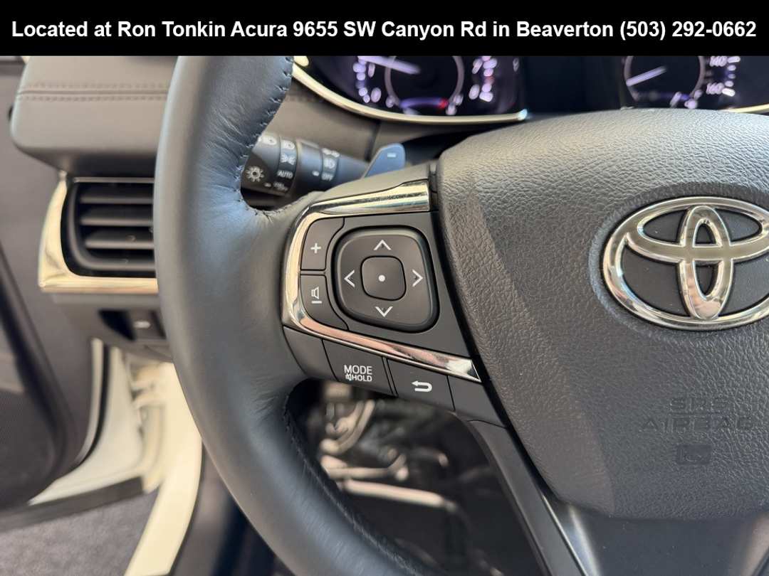 2014 Toyota Avalon Limited - Image 17