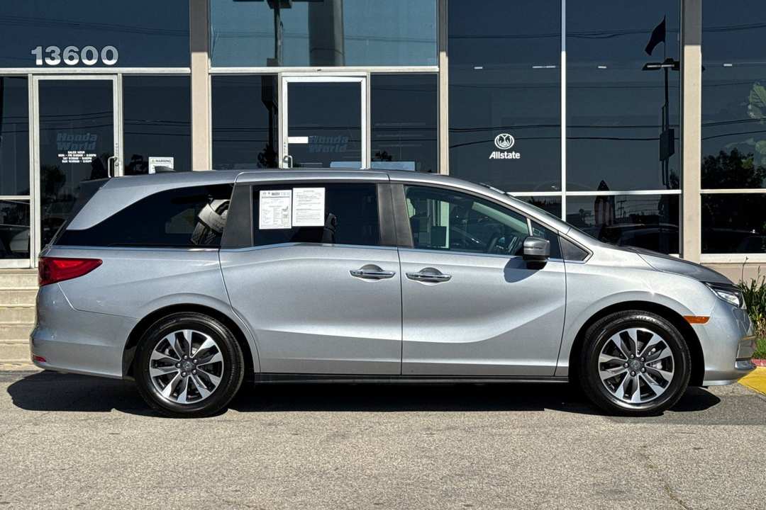 2024 Honda Odyssey EXL - Image 3