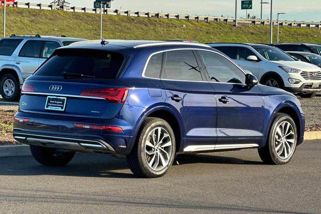 2021 Audi Q5 45 Premium Plus - Image 3