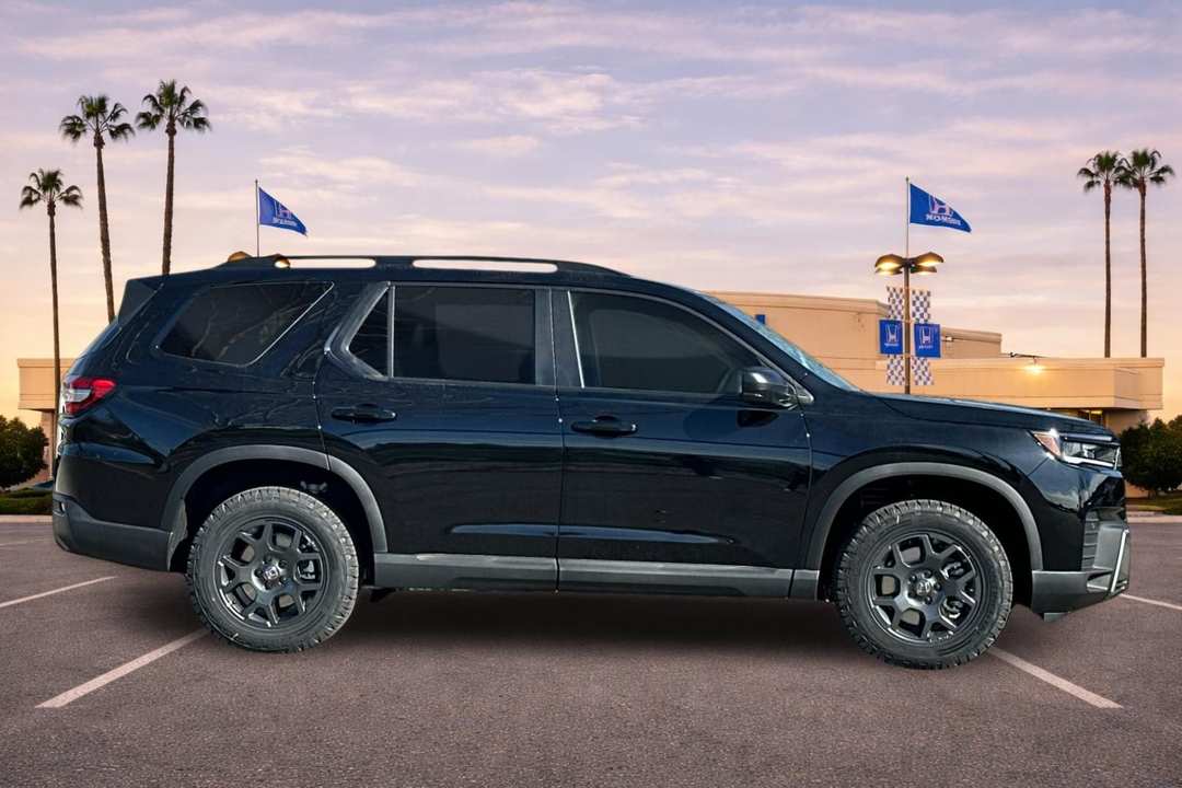 2026 Honda Pilot TrailSport - Image 3