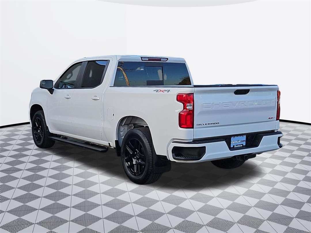 2024 Chevrolet Silverado 1500 RST - Image 4
