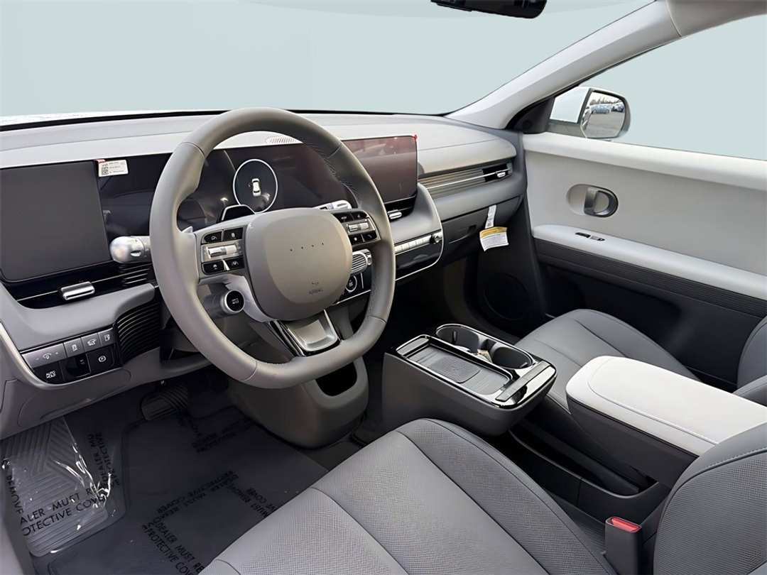 2026 Hyundai Ioniq 5 SEL - Image 15