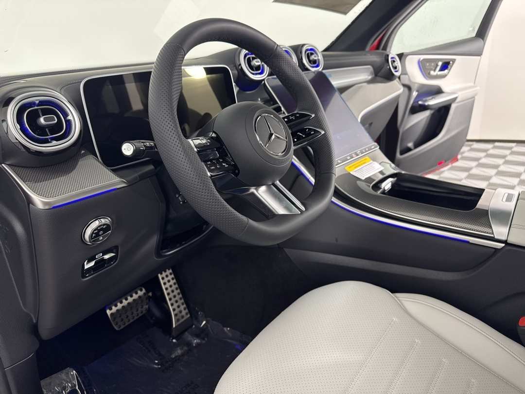 2026 Mercedes-Benz GLC GLC 300 - Image 28